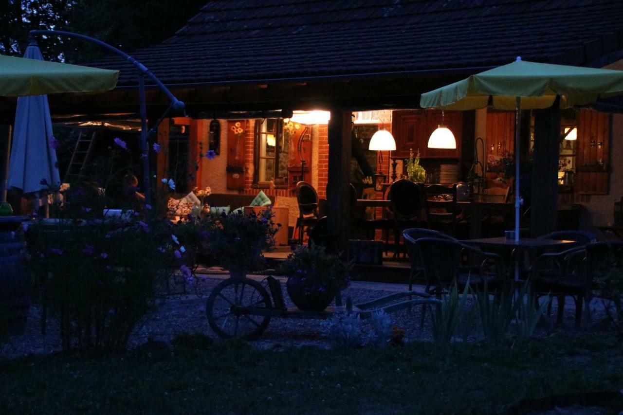 Domaine Chez Jem Hotel Le Breuil  Exterior foto